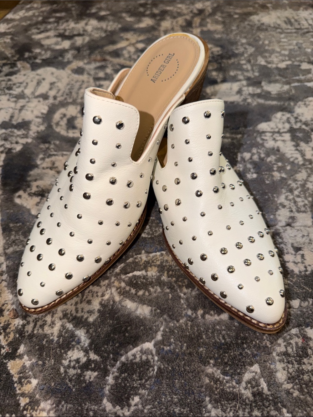 Arider Girl studded White Leather Slip-On Mules - Women size 10 - Picture 2 of 7
